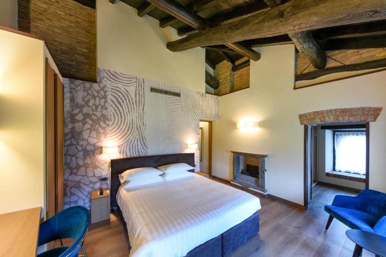 Relais & Spa Castello Di Casiglio Erba Exterior photo